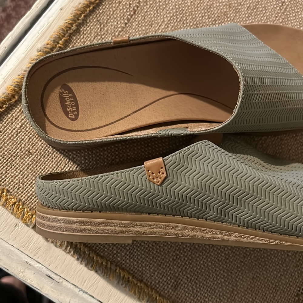 DrScholl’s Mules - Picture 4 of 6
